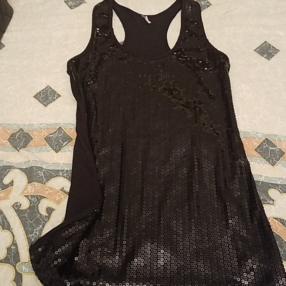 Black Sequin top w/racer back